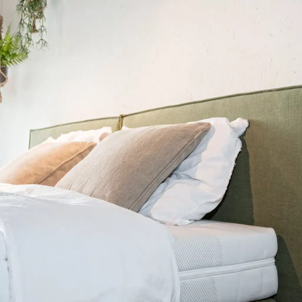 maurits-boxspring-rough-1
